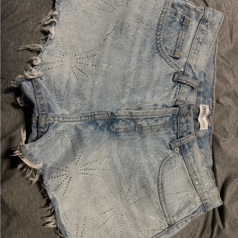 Sz 6 Zara Light Blue Jean Shorts with Rhinestone Accents